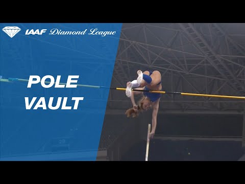 Katerini Stefanidi wins the pole vault competition in Shanghai - IAAF Diamond League 2019