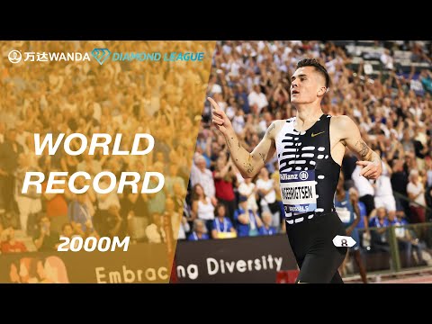Jakob Ingebrigtsen obliterates 2000m world record in Brussels - Wanda Diamond League 2023