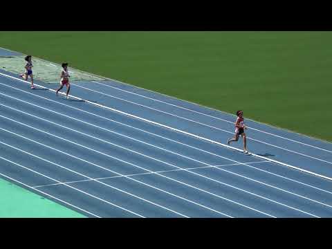 20180915102406県高校新人大会女800ｍ予選1組 末山 優珠