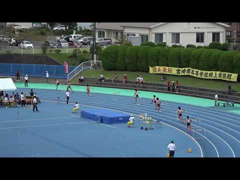 20180915143411県高校新人大会女400ｍH決勝 鍋島 愛菜