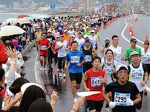 過去最多３１０７人疾走　函館ハーフマラソン （2012/09/30）北海道新聞