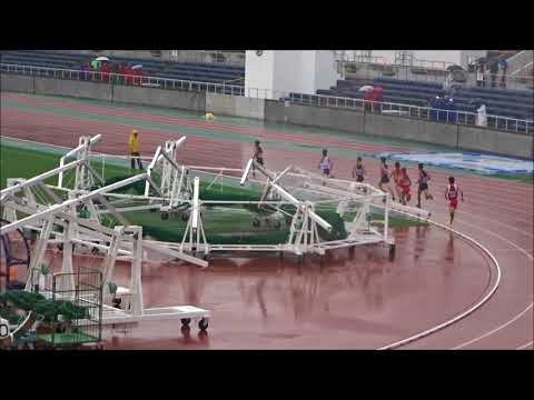 愛媛県高校新人大会2017・男子800m決勝、1着：村上尚平（新居浜西高）1分57秒16